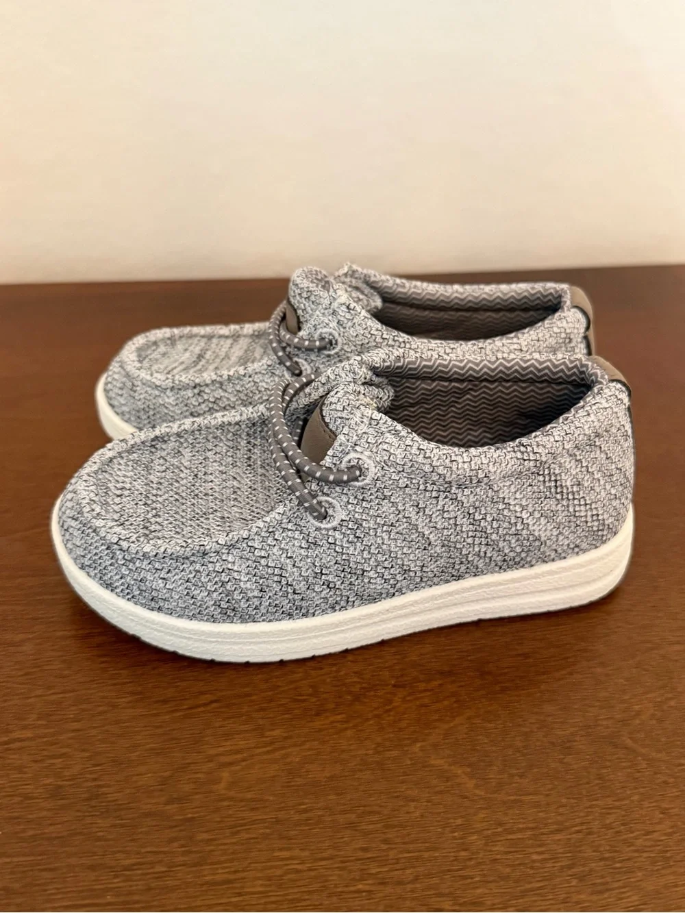 Old Navy Toddler Boat Shoes Gray Slip On Casual Shoes Size 8
